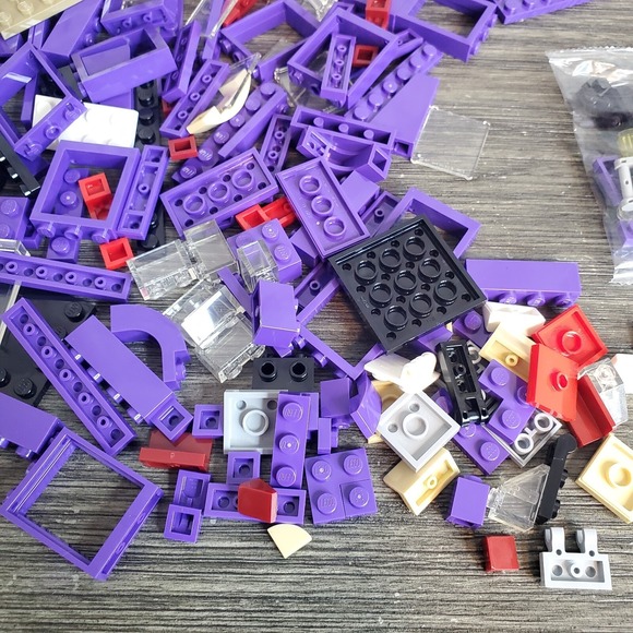 Lego Brick Lot, 7 Oz. Purple Bricks, Windows, Panes, Tires Prisoners Of Azkaban - Picture 5 of 6